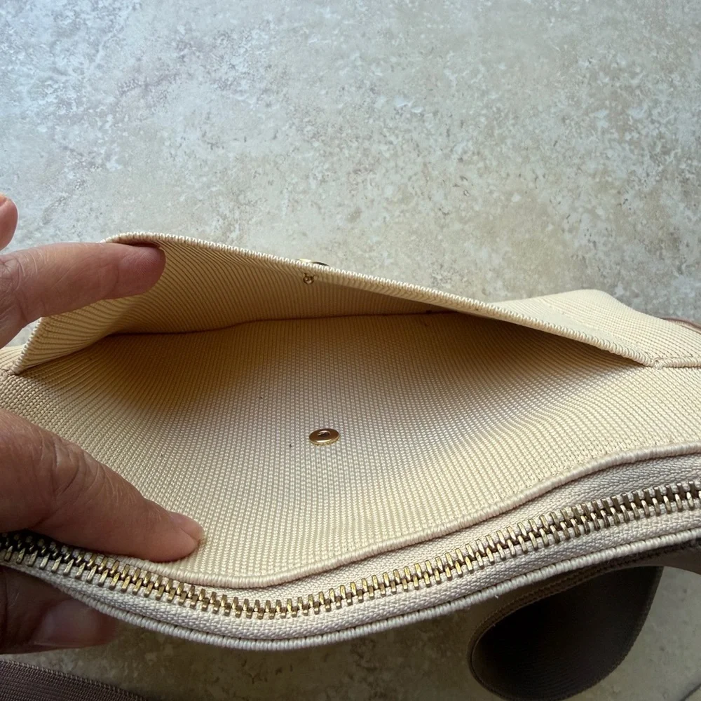 Cuyana Small Recycled Sling Bag - Camel and Beige